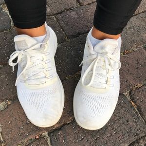 White Nike Free Run Sneakers
